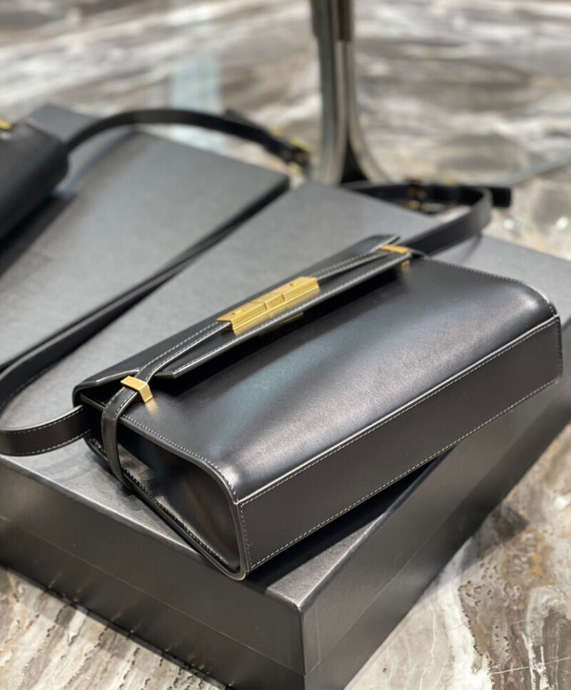 Saint Laurent Manhattan Small Shoulder Bag 675626 Black